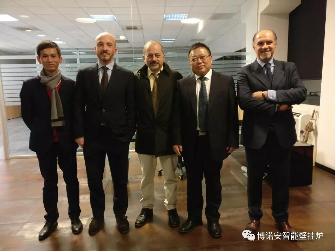 ������Ӱ������